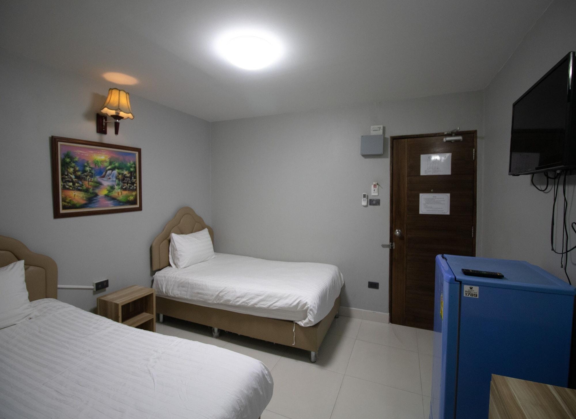 Kun Hotel Накхонратчасима Экстерьер фото