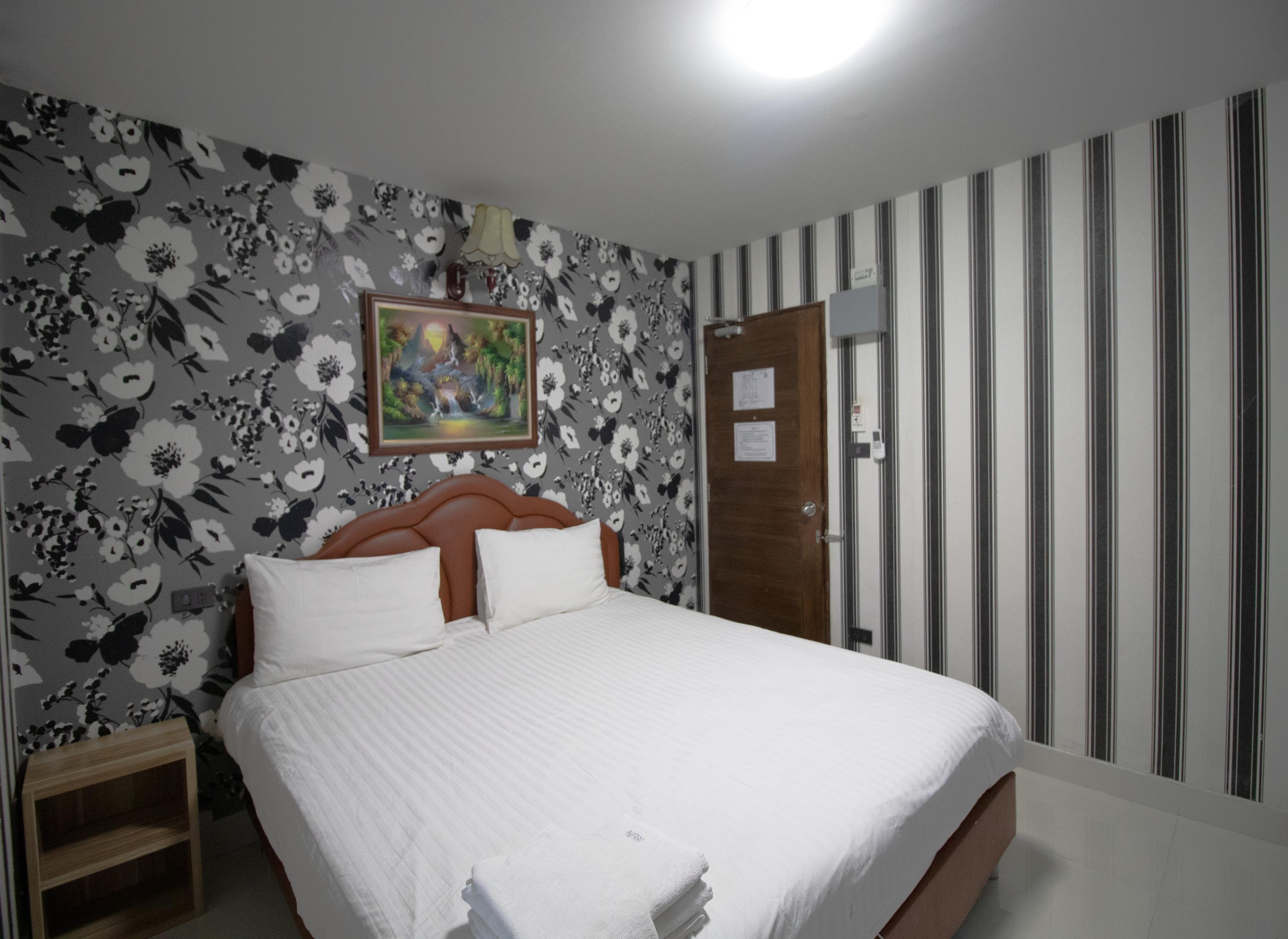 Kun Hotel Накхонратчасима Экстерьер фото