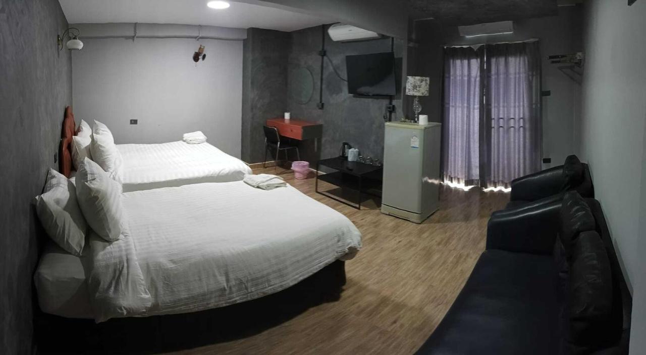 Kun Hotel Накхонратчасима Экстерьер фото